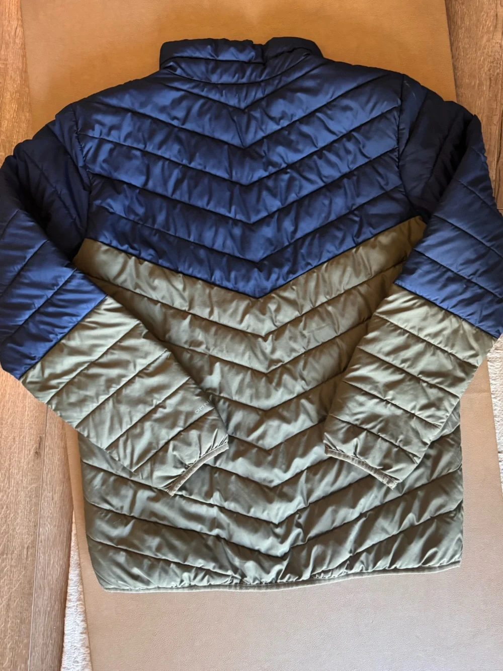 Columbia Mens’ Two-Tone Puffer Jacket - Navy & Olive